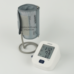 Máy đo huyết áp Omron 7180